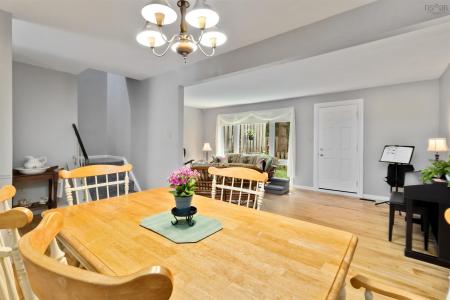 79 FORESTSIDE CRESCENT, Halifax, Nova Scotia B3M 1M5, Canada