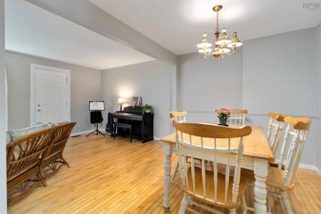 79 FORESTSIDE CRESCENT, Halifax, Nova Scotia B3M 1M5, Canada