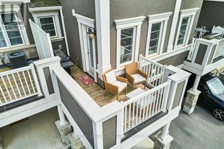 116 CHRISTOPHER ROAD, Oakville (go Glenorchy), Ontario L6H 0Y1, Canada