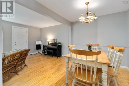 79 FORESTSIDE CRESCENT, Halifax, Nova Scotia B3M 1M5, Canada