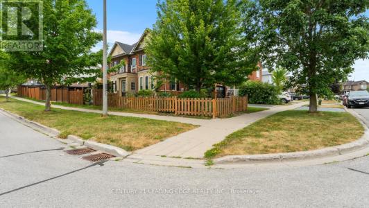 1 WOOLNER LANE, Clarington (bowmanville), Ontario L1C 5L8, Canada