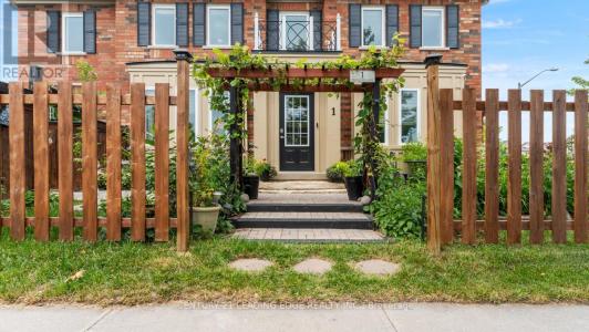 1 WOOLNER LANE, Clarington (bowmanville), Ontario L1C 5L8, Canada