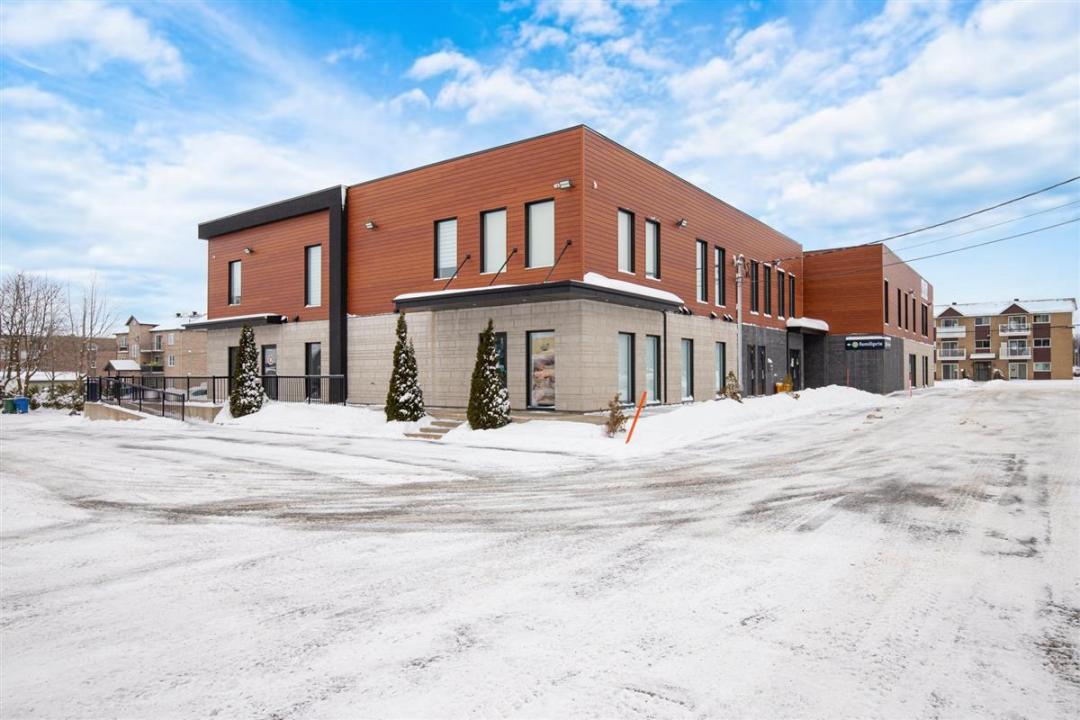 2 Rue Adhémar-Cusson, Bedford - Ville, Quebec J0J 1A0, Canada