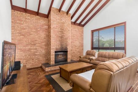 32 Province Street, Abbotsbury, NSW 2176, Australia