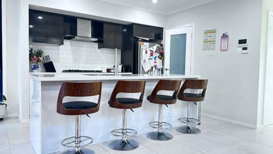 13 Armidale Circuit, Gregory Hills, NSW 2557, オーストラリア