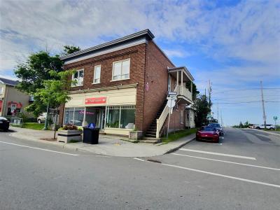 404 Rue LaFontaine, Rivière-du-Loup, Quebec G5R 3B7, Canada
