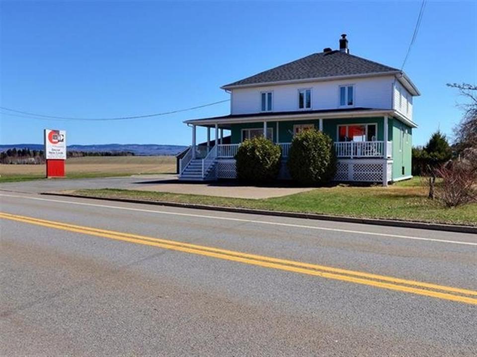 923Z Route de la Seigneurie, Quebec G0R 4E0, Canada
