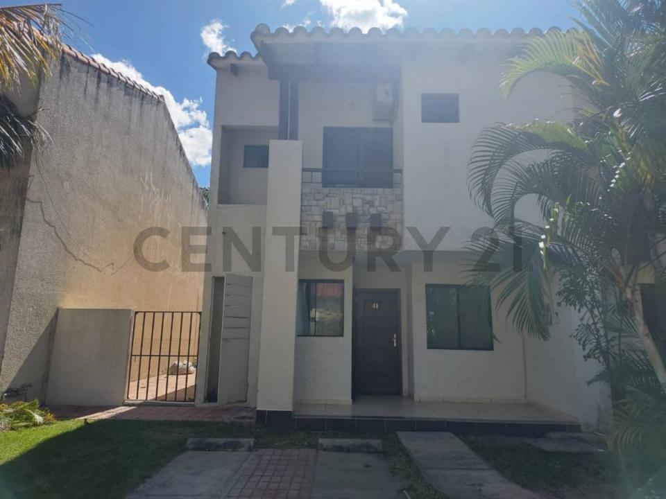 Condominio Versalles Calle Central Norte 41, Norte, Santa Cruz 00001, Bolivie