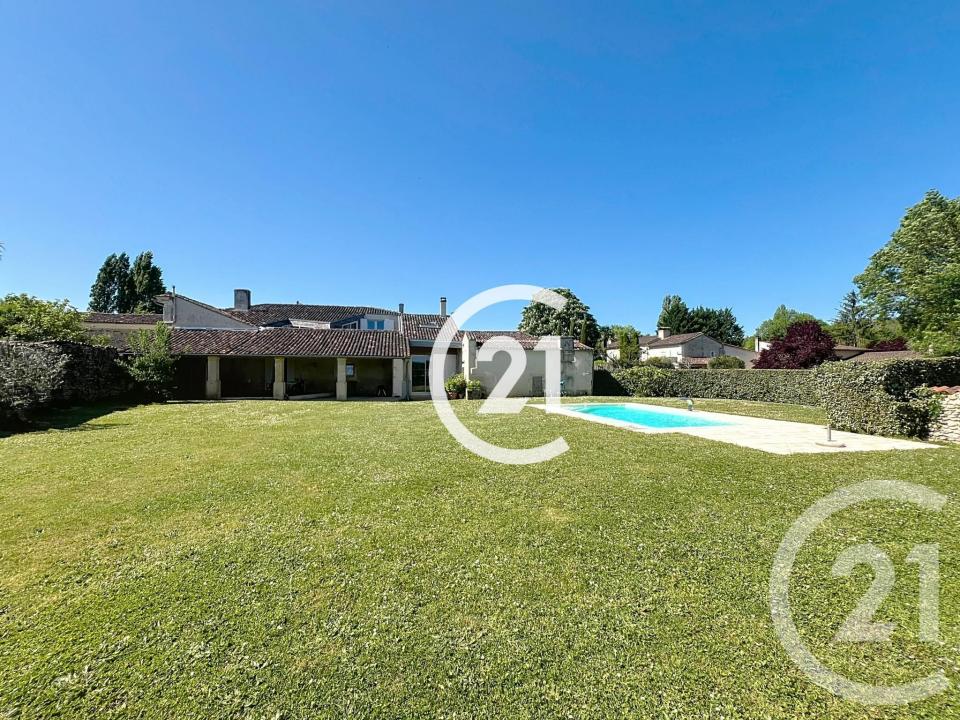 Cherac, Poitou-Charentes 17610, France
