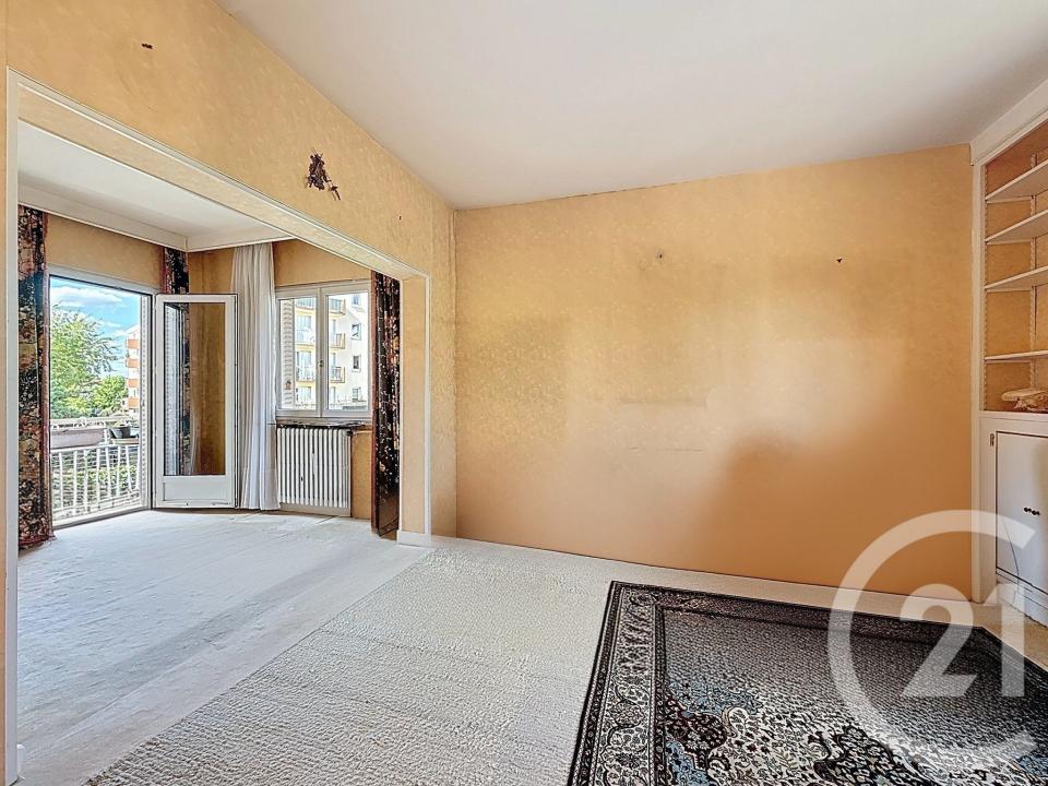 Colombes, Île-de-France 92700, France