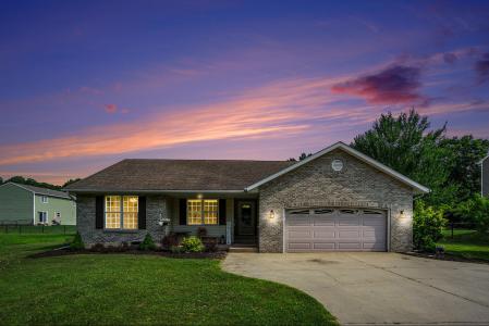 32076 Valewood Lane, Gobles, Michigan 49055, USA