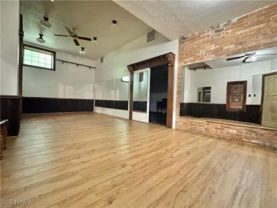 132 S Broad Street unit: B8, Canfield, Ohio 44406, USA