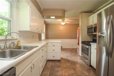 1942 Wingate Road, Youngstown, Ohio 44514, USA