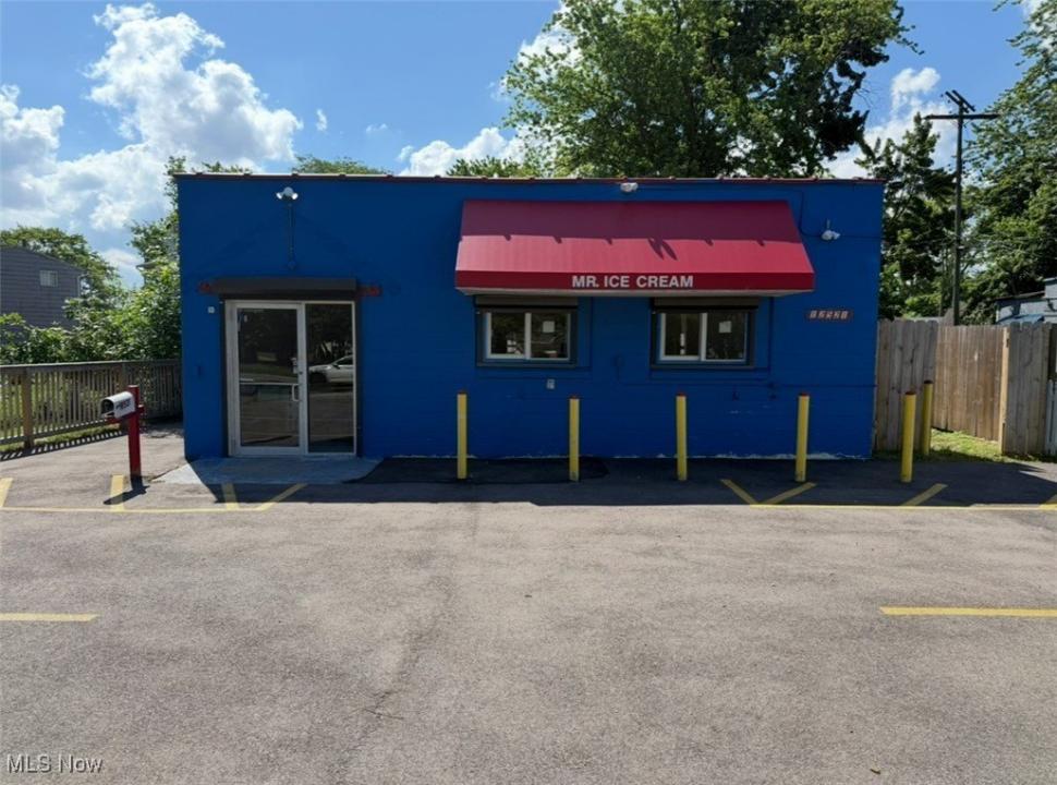 12521 Wanda Avenue, Cleveland, Ohio 44135, Estados Unidos
