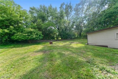 160 State Street, Struthers, אוהיו 44471, ארצות הברית של אמריקה