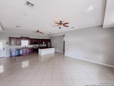 7286 Elm Creek, Seguin, 德克薩斯州 78155, 美國