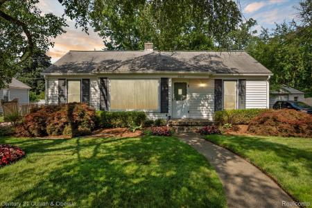 21623 Tulane Avenue, Farmington, Michigan 48336, USA