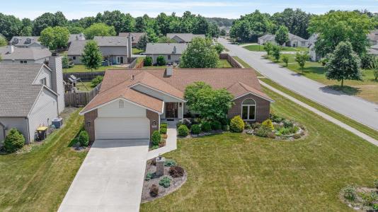 8406 Hunters Knoll Run, Fort Wayne, Indiana 46825-6405, Estados Unidos
