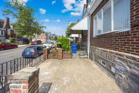1837 73rd Avenue, Philadelphia, Pennsylvania 19126, USA