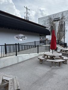 216 N Irwin Street, Manchester, Теннесси 37355, Соединенные Штаты