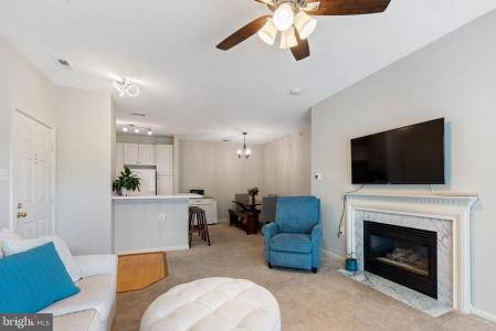 12016 Amber Ridge Circle , A-304, Germantown, Maryland 20876, États-Unis