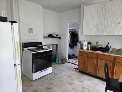 34 Brown #1, Waltham, Massachusetts 02453, USA