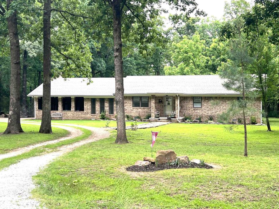 2305 Town And Country Street, Mountain View, Arkansas 72560, HOA KỲ