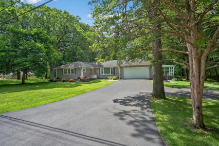 115 Dogwood Lane, Newburgh, NY 12550, USA