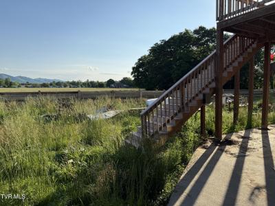 324 Bill Mauk Road, Chuckey, Теннесси 37641, Соединенные Штаты