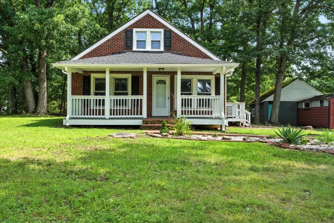 17087 Richmond Highway, Pamplin, Virginia 23958
