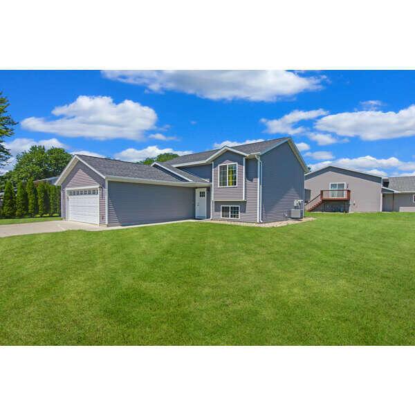 307 Lovejoy Lane, Aurora, דרום דקוטה 57002, ארצות הברית של אמריקה 