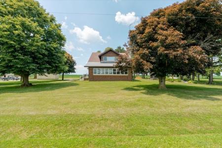 879 2300th Ave, Chestnut, Illinois 62518, USA