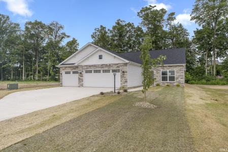 8245 Caverango Boulevard, Fort Wayne, Indiana 46815, USA