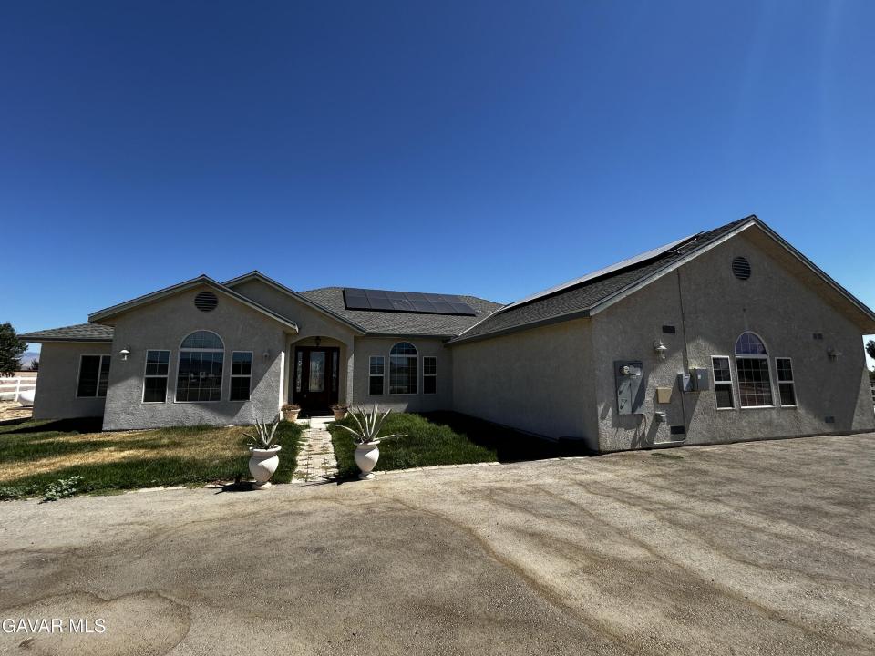8127 W Ave E12, Lancaster, كاليفورنيا 93536, الولايات المتحدة