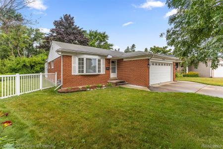 11164 Kennebec Avenue, Allen Park, Michigan 48101, États-Unis