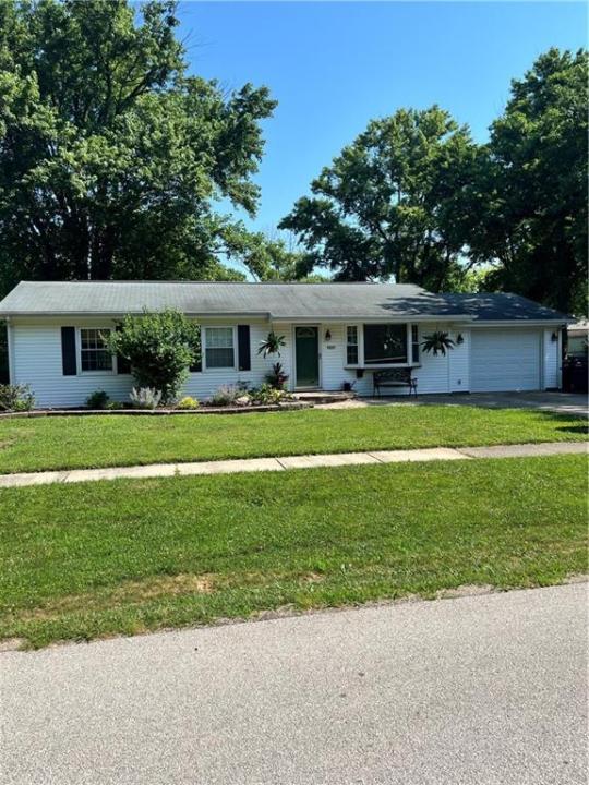 1021 W Hayes Ave, Charleston, Illinois 61920, Amerika Birleşik Devletleri