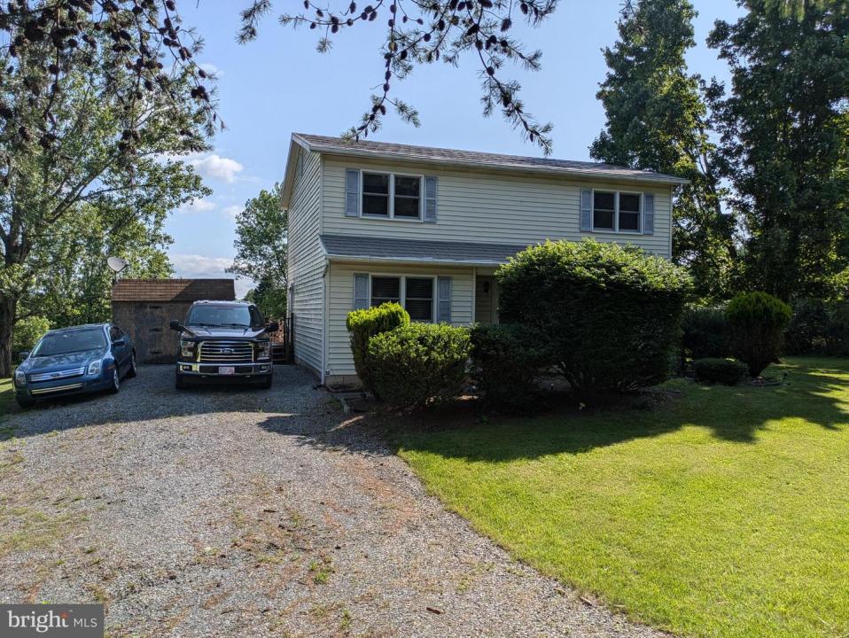 66 Keller Ln, Shermans Dale, Pennsylvania 17090