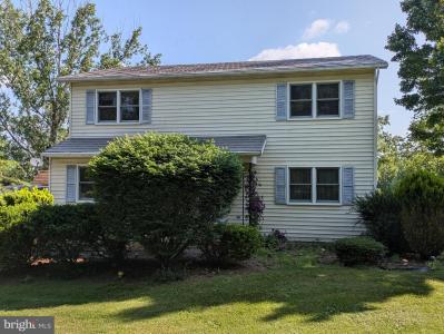 66 Keller Ln, Shermans Dale, Pennsylvania 17090