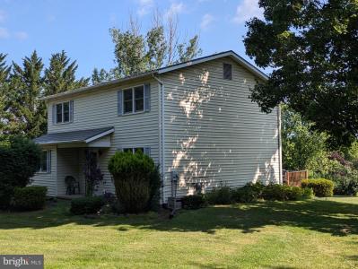 66 Keller Ln, Shermans Dale, Pennsylvania 17090