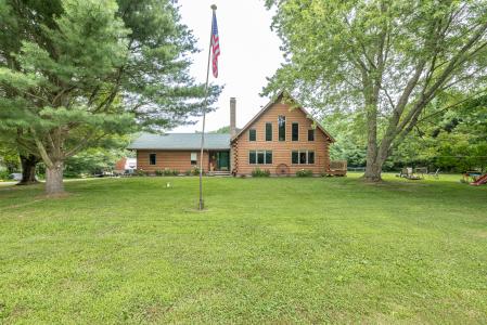 5621 Schustrich Rd., Mantua, Ohio 44255, USA