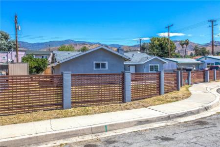 1374 Bernard Ct, San Bernardino, Kaliforniya 92404, Amerika Birleşik Devletleri