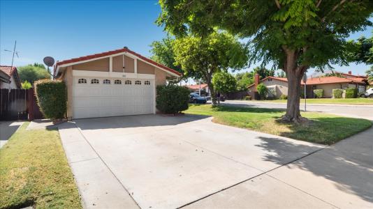 810 Santa Fe Lane, Colton, California 92324