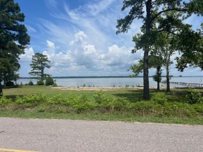 933 Pleasant Point Rd, Surry, Virginia 23883, USA