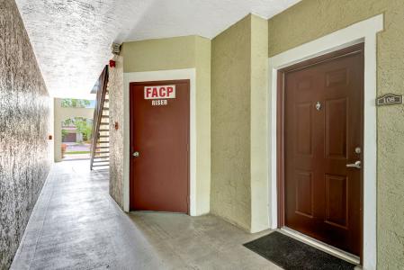 4751 Travini Cir # 4-108, Sarasota, Florida 34235, USA