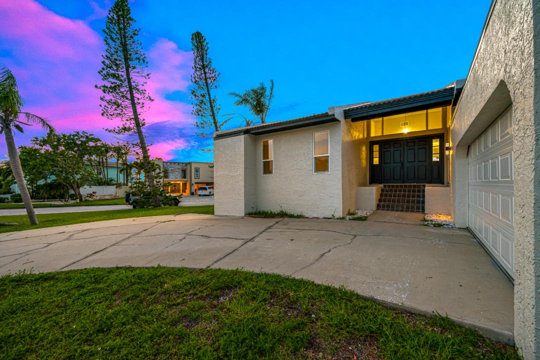 809 59th Ave, St Pete Beach, Florida 33706