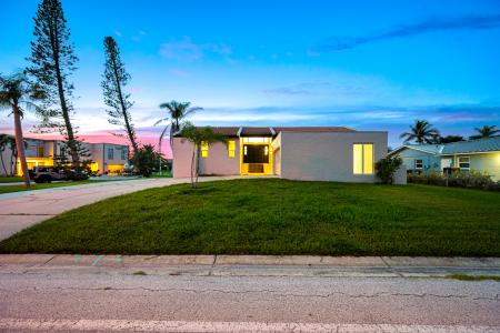 809 59th Ave, St Pete Beach, Florida 33706