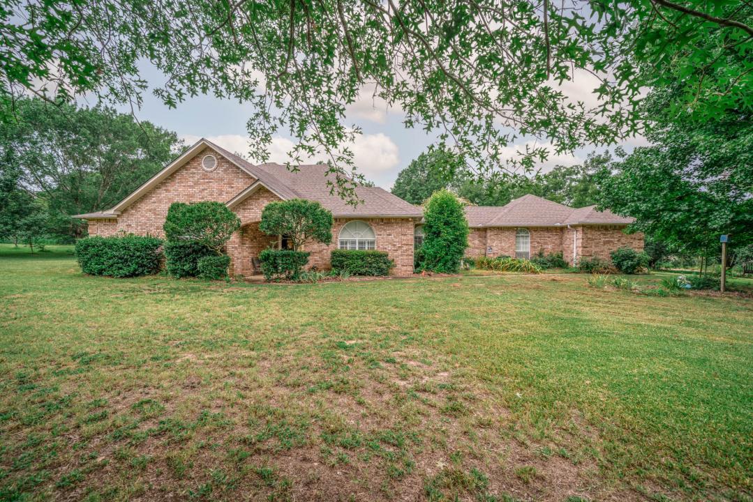 9569 FM 347 N, Jacksonville, Texas 75766