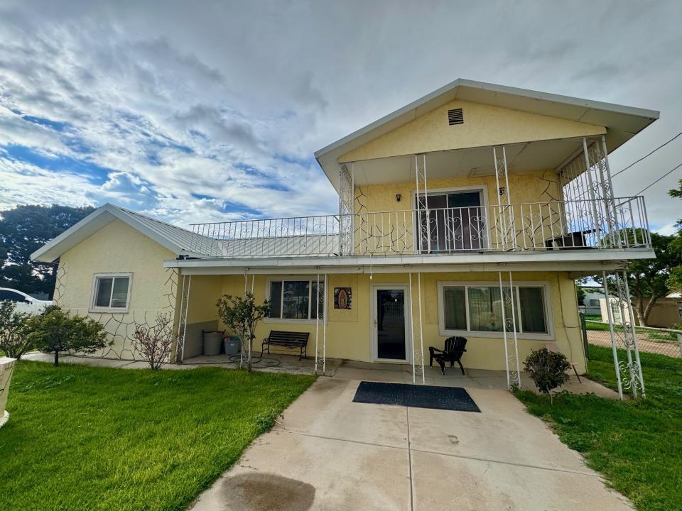 612 W. Cedar Street, Loving, New Mexico 88256, Amerika Birleşik Devletleri