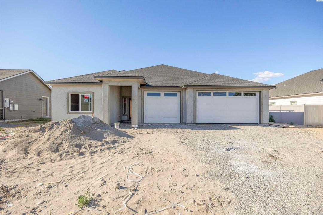 227 Schrute Rd, Prosser, Washington 99350