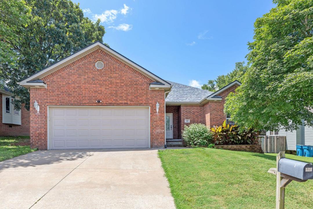 126 Mystic Avenue, Hollister, Missouri 65672, Estados Unidos